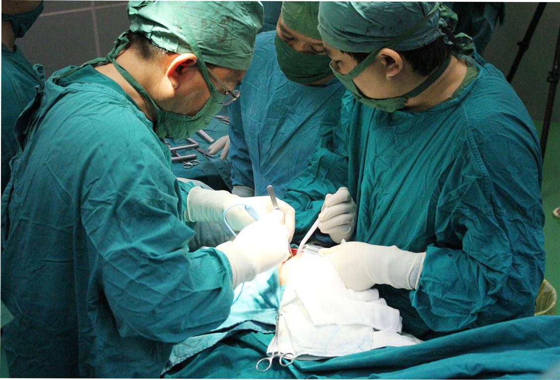 Phương pháp phẫu thuật tràn dịch màng tinh hoàn